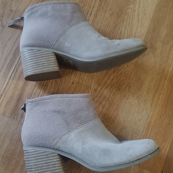 Toms Lacy Ankle Booties, Size 9.5 - Picture 3 of 10